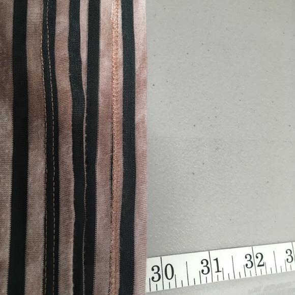 Elizabeth and James T-Shirt Pink Green V Neck Stripes Medium - Picture 10 of 11